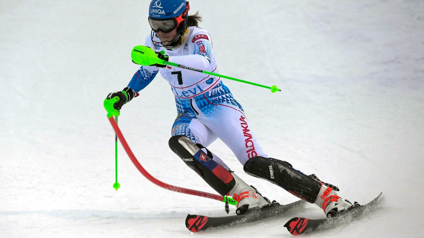 Petra Vlhová počas slalomu Svetového pohára 2019/2020 v Levi.