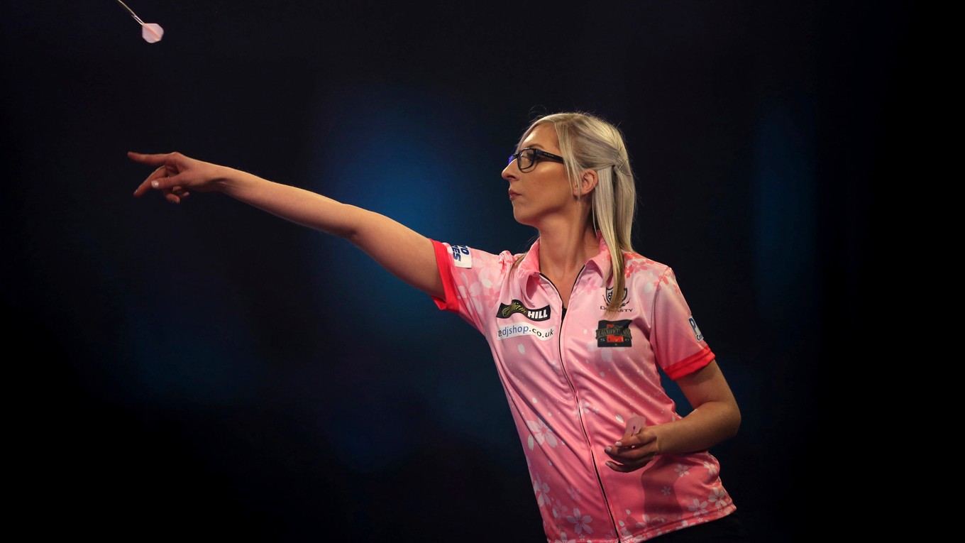 Fallon Sherrocková.