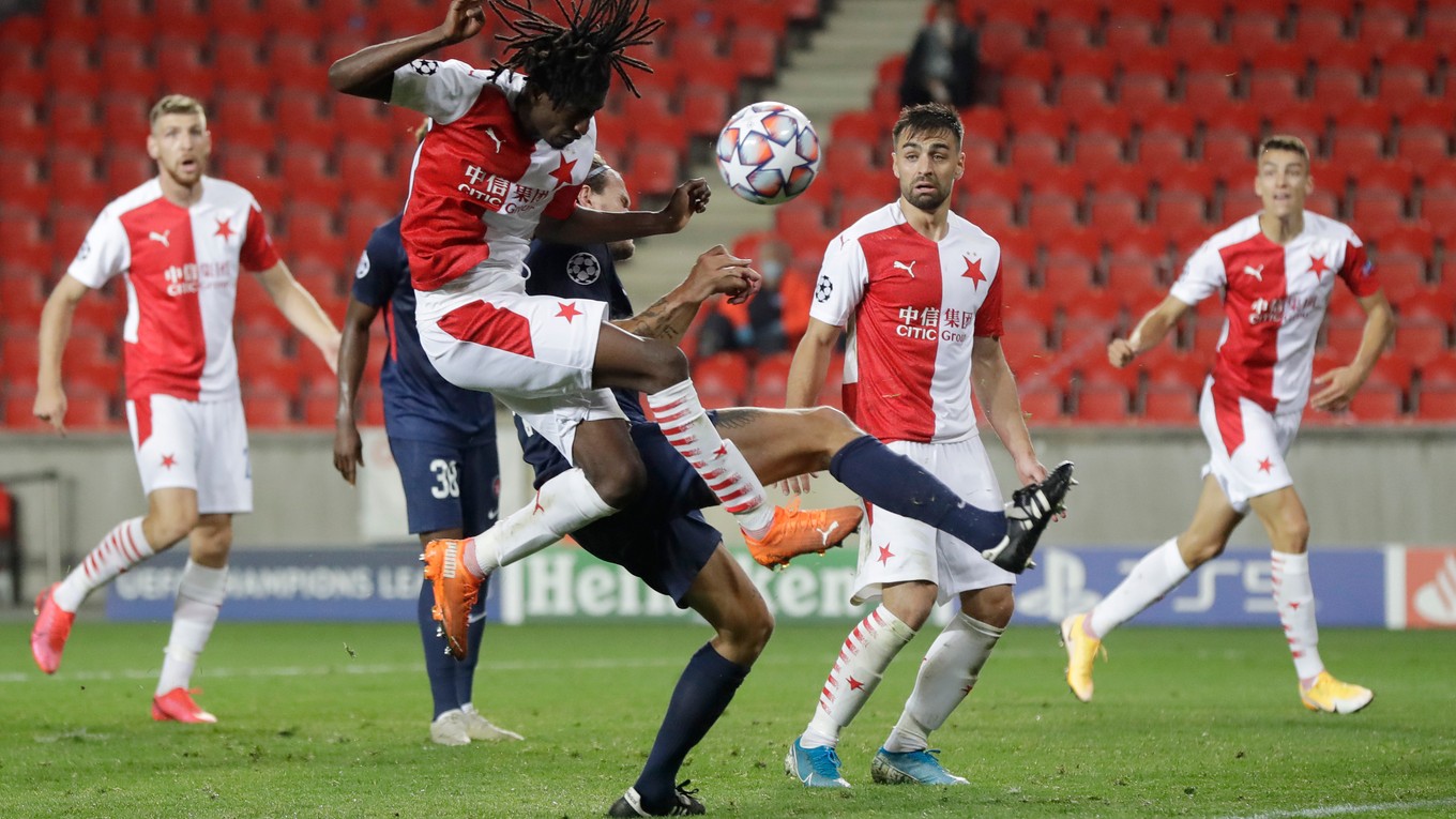 Zápas play off Ligy majstrov Slavia Praha - Midtjylland.