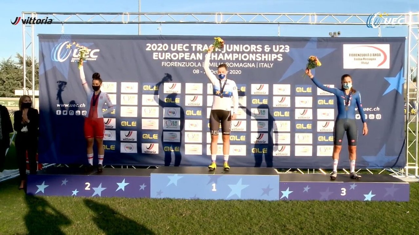 Nora Jenčušová získala zlato na ME juniorov v scratchi.