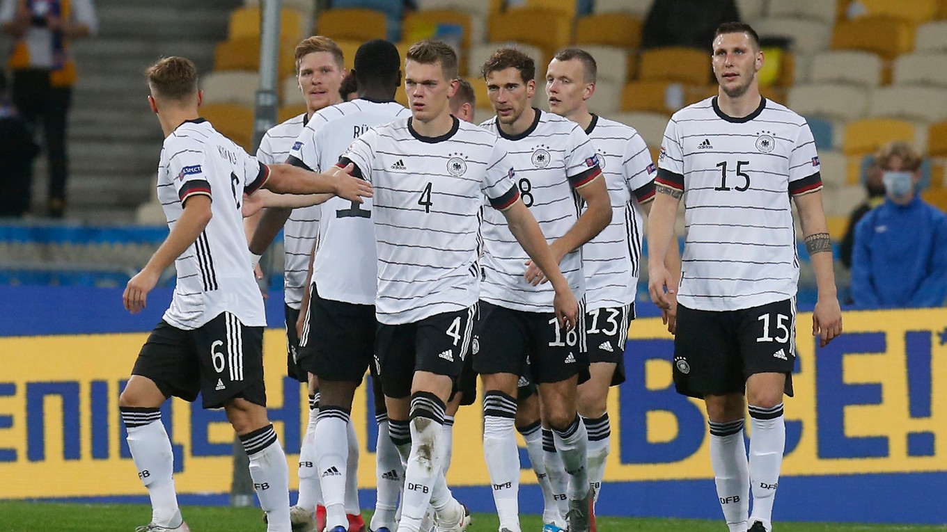 Radosť hráčov Nemecka po strelenom góle.