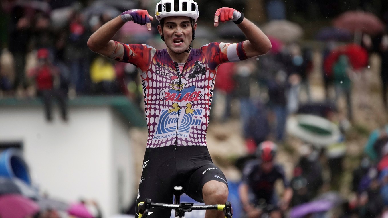Ruben Guerreiro vyhráva 9. etapu na Giro d'Italia 2020.