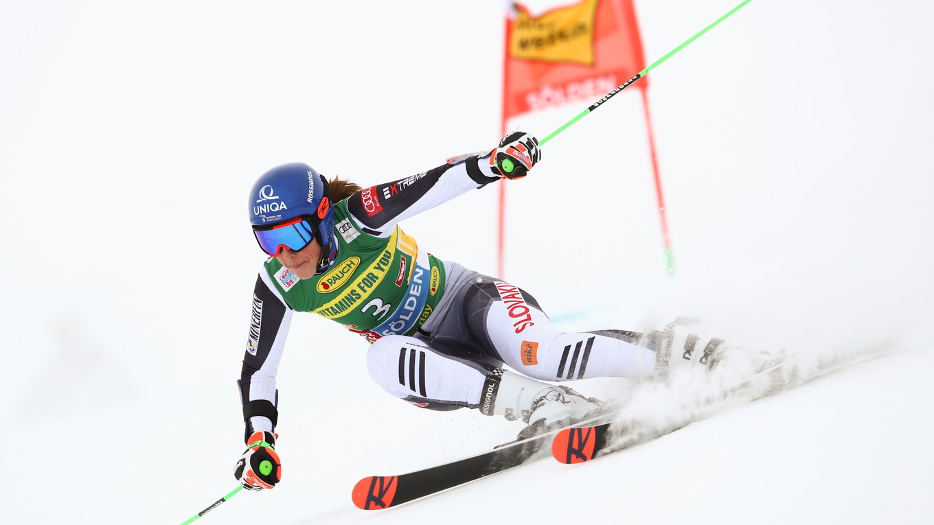 Petra Vlhová ide obrovský slalom v stredisku Sölden.