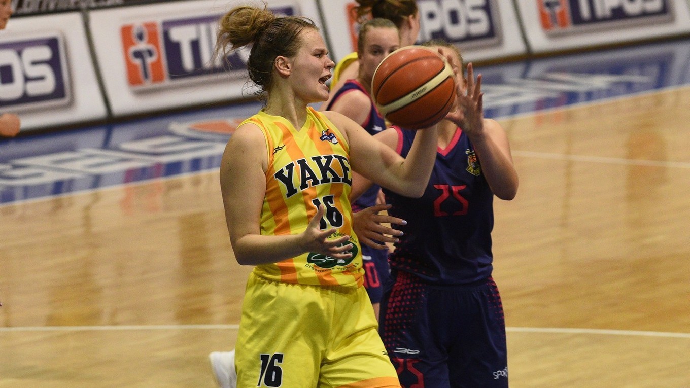 Hráčka Young Angels Košice Kamila Plavnická zaznamenala v stretnutí s Banskou Bystricou 14 bodov.