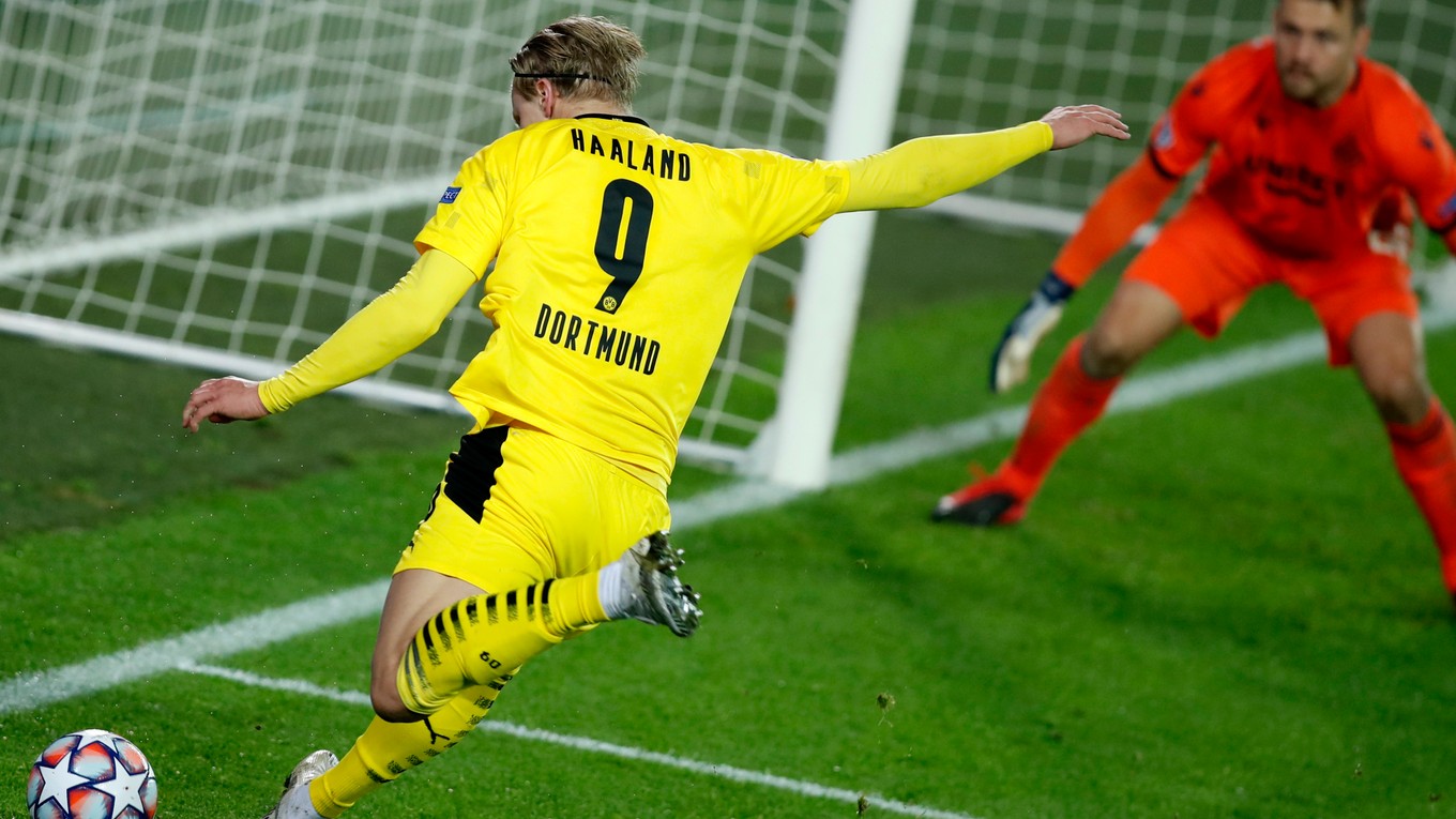 Erling Haaland v zápase FC Bruggy - Borussia Dortmund v Lige majstrov.