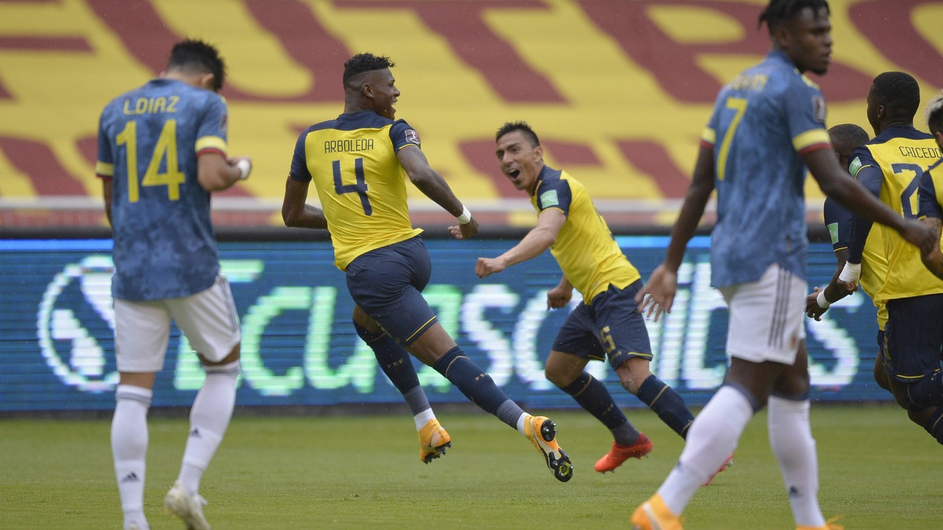 Momentka zo zápasu Ekvádor - Kolumbia. 