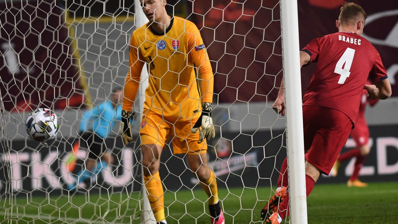 Marek Rodák v zápase Česko - Slovensko, Liga národov UEFA.