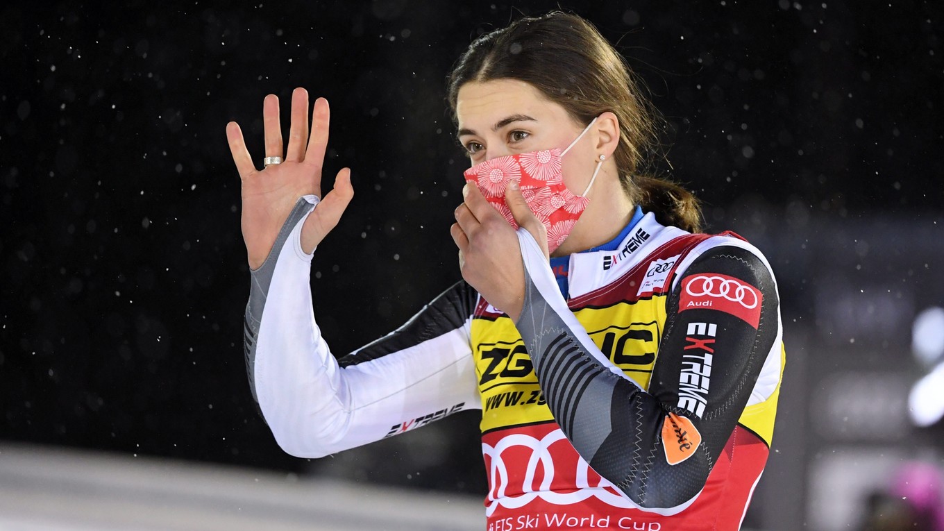 Petra Vlhová zvíťazila v úvodnom slalome sezóny Svetového pohára v Levi.