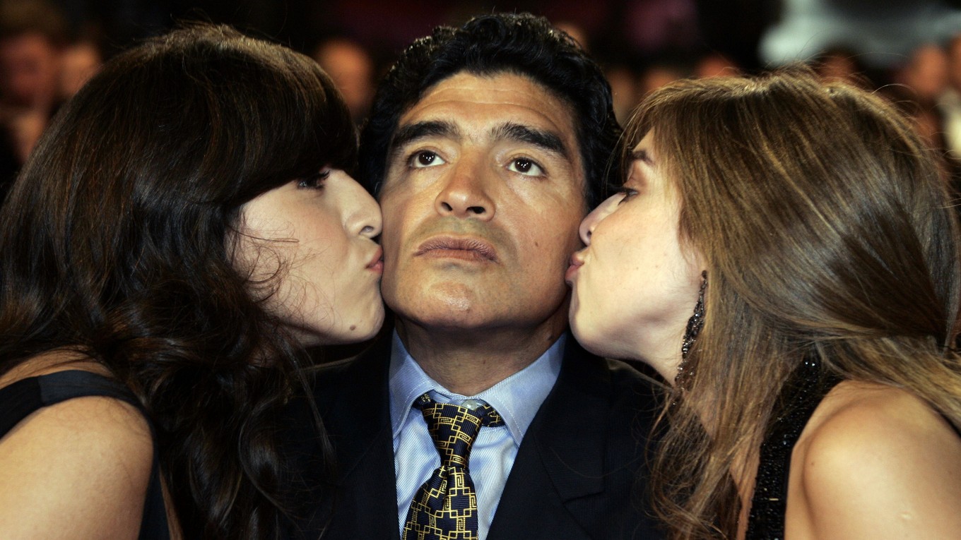 Diego Maradona na archívnej fotografii z roku 2008.