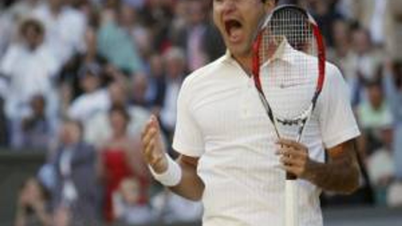 Roger Federer sa vracia na svetový trón.