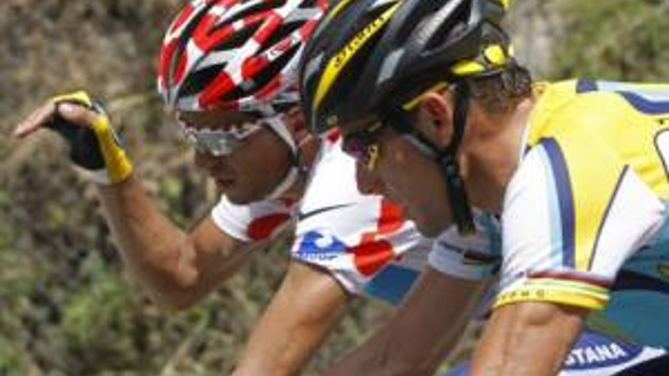 Alberto Contador je spolu s Lancom Armstrongom lídrom Astany.