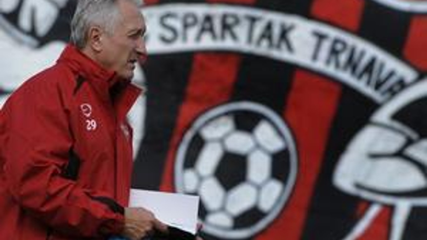 Karol Pecze musí do odvety vymyslieť plán, ako prekonať obranu FK Sarajevo.