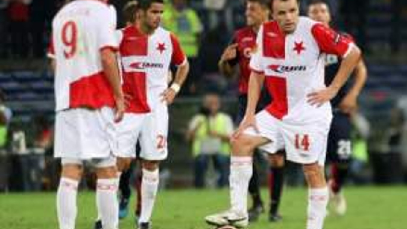 Futbalisti Slavie Praha prehrali vo svojom prvom zápase v Európskej lige.