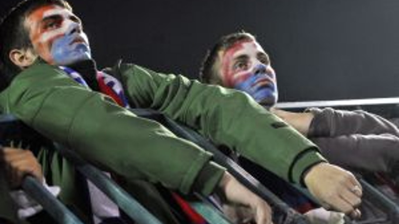 Smutní slovenskí priaznivci.