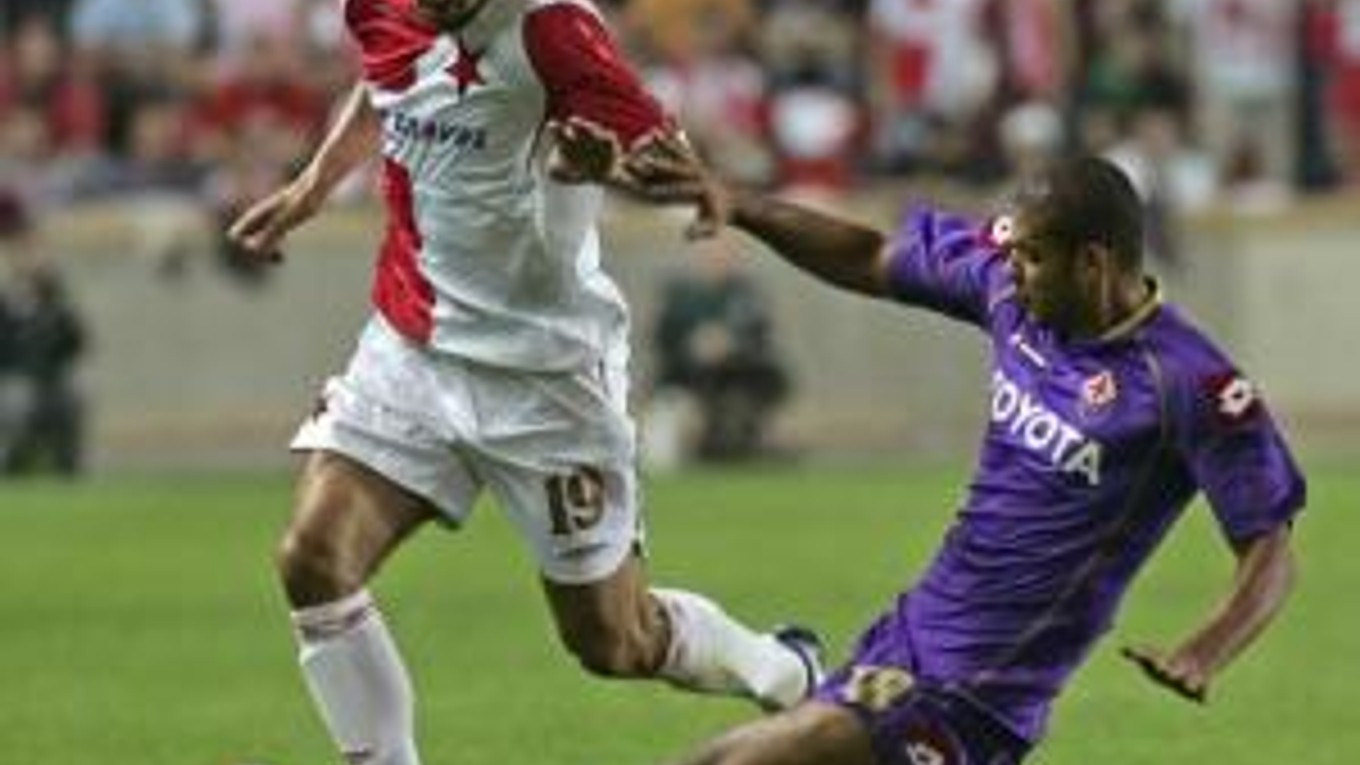 Matej Krajčík v drese Slavie Praha.