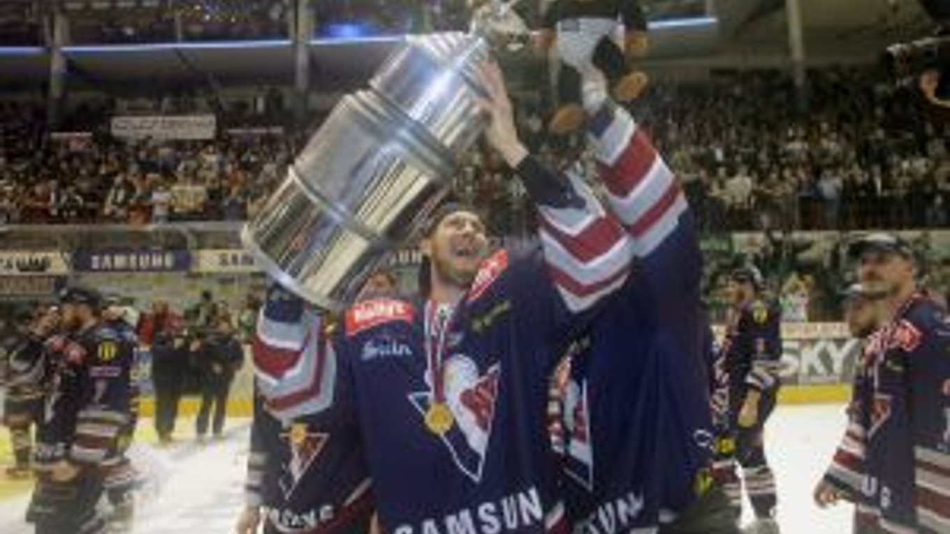 Naposledy sa z majstrovského titulu tešili hráči Slovana Bratislava.