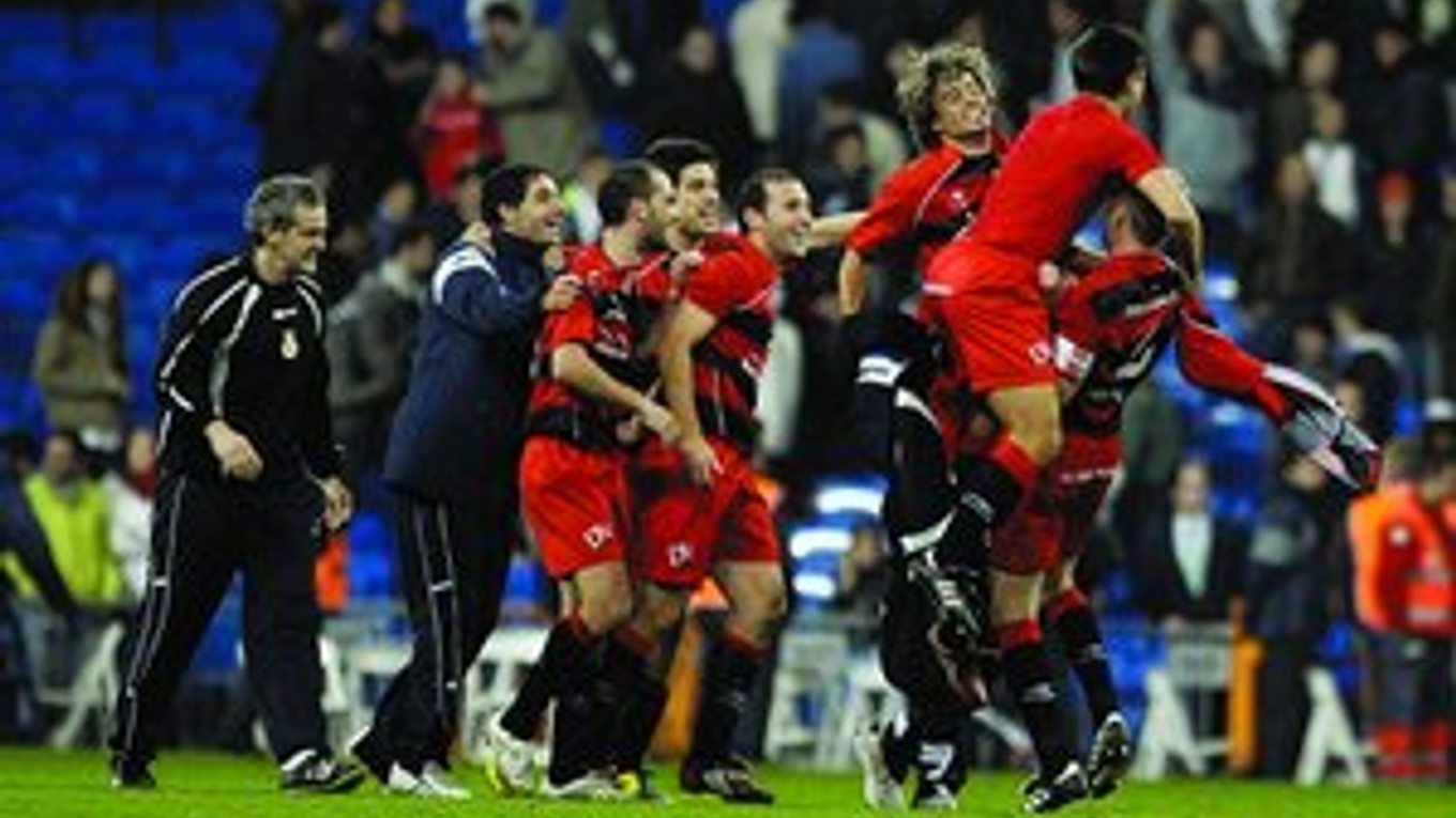 Oslavy treťoligistu po vyradení madridského Realu.