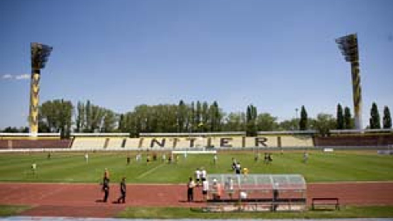 Štadión Interu Bratislava sa stal dočasným futbalovým stánkom slovenskej futbalovej reprezentácie.