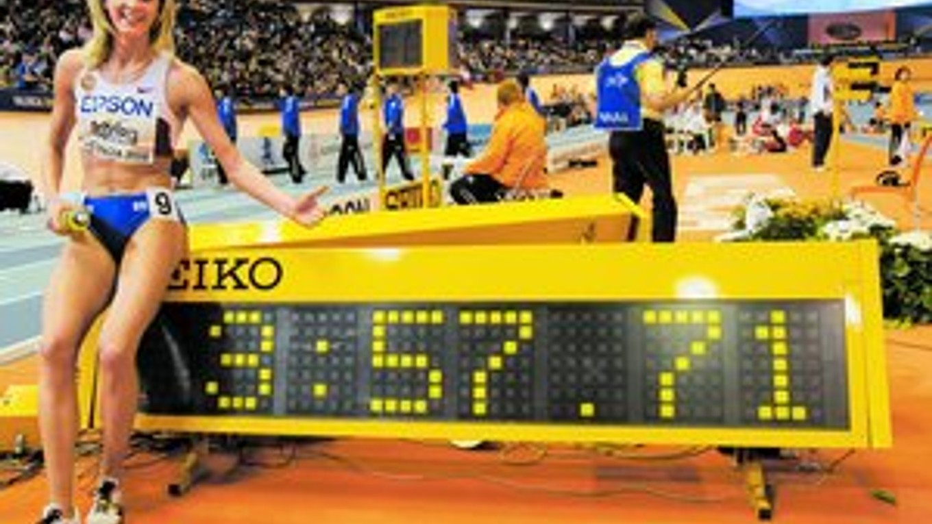 Jelena Sobolevová halová rekordérka v behu na 1500 m odovzdávala na dopingových kontrolách cudzí moč.