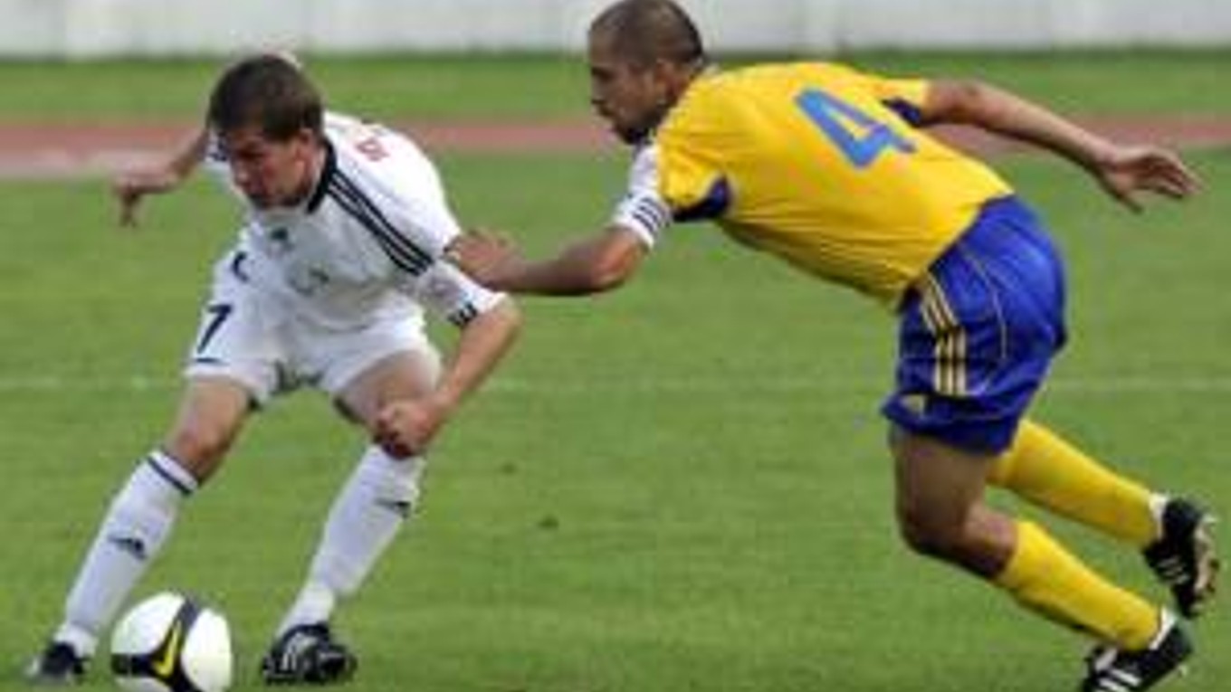 Košickí futbalisti vyhrali prekvapujúco v Bratislave nad Petržalkou 3:2.