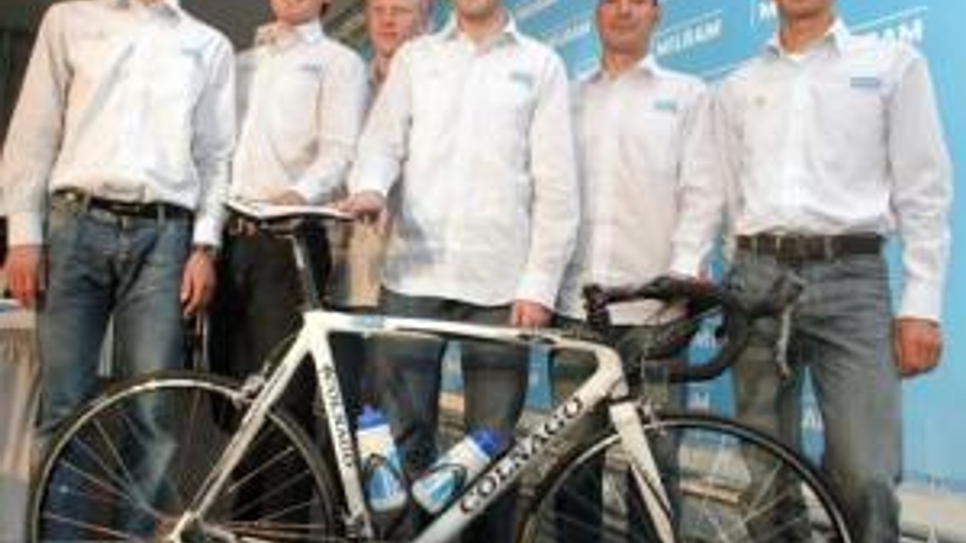 Martin Velits (vľavo) sa predstaví prvýkrát v kariére na prestížnej Vuelte.