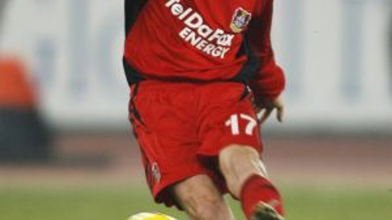 Vratislav Greško v drese Leverkusenu.