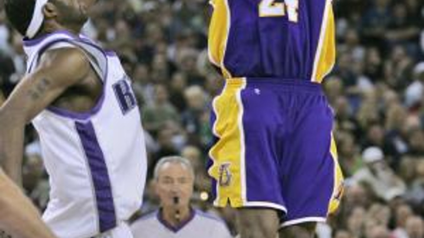 Kobe Bryant dnes nastrieľal 34 bodov.