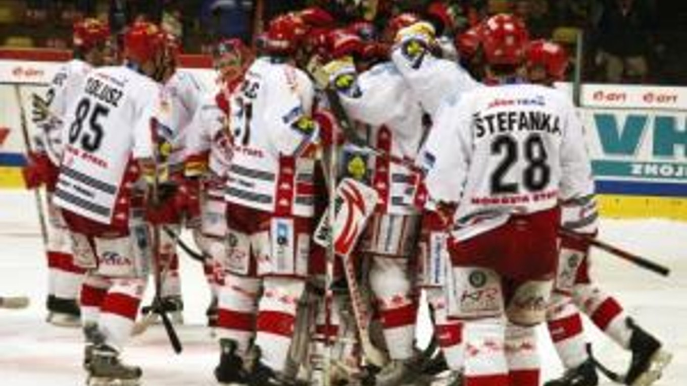 Prezident hokejového klubu HC Oceláři Třinec Ján Moder uvažuje nad vytvorením nadnárodnej súťaže, v ktorej by hrali moravské, poľské a slovenské tímy.