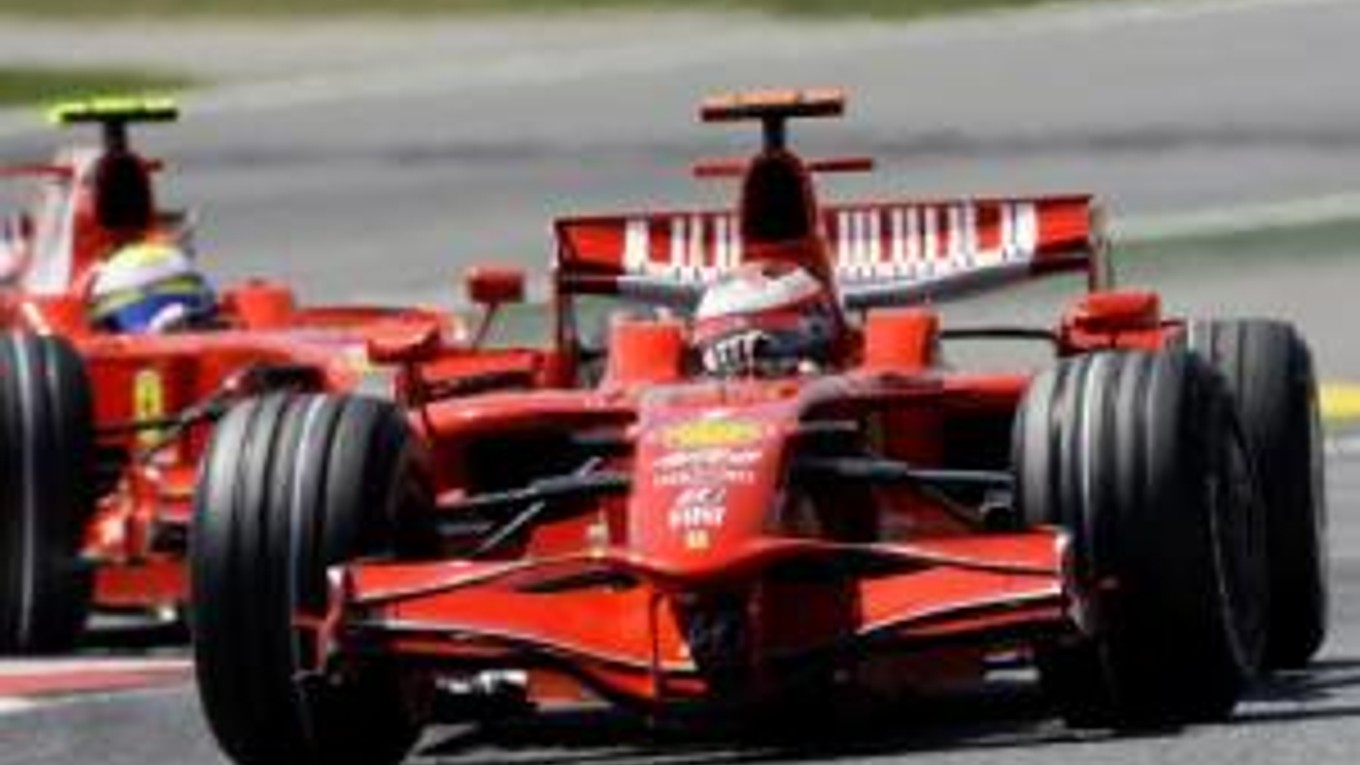 Kimi Räikkönen odštartuje na Veľkej Cene Španielska z pole position.