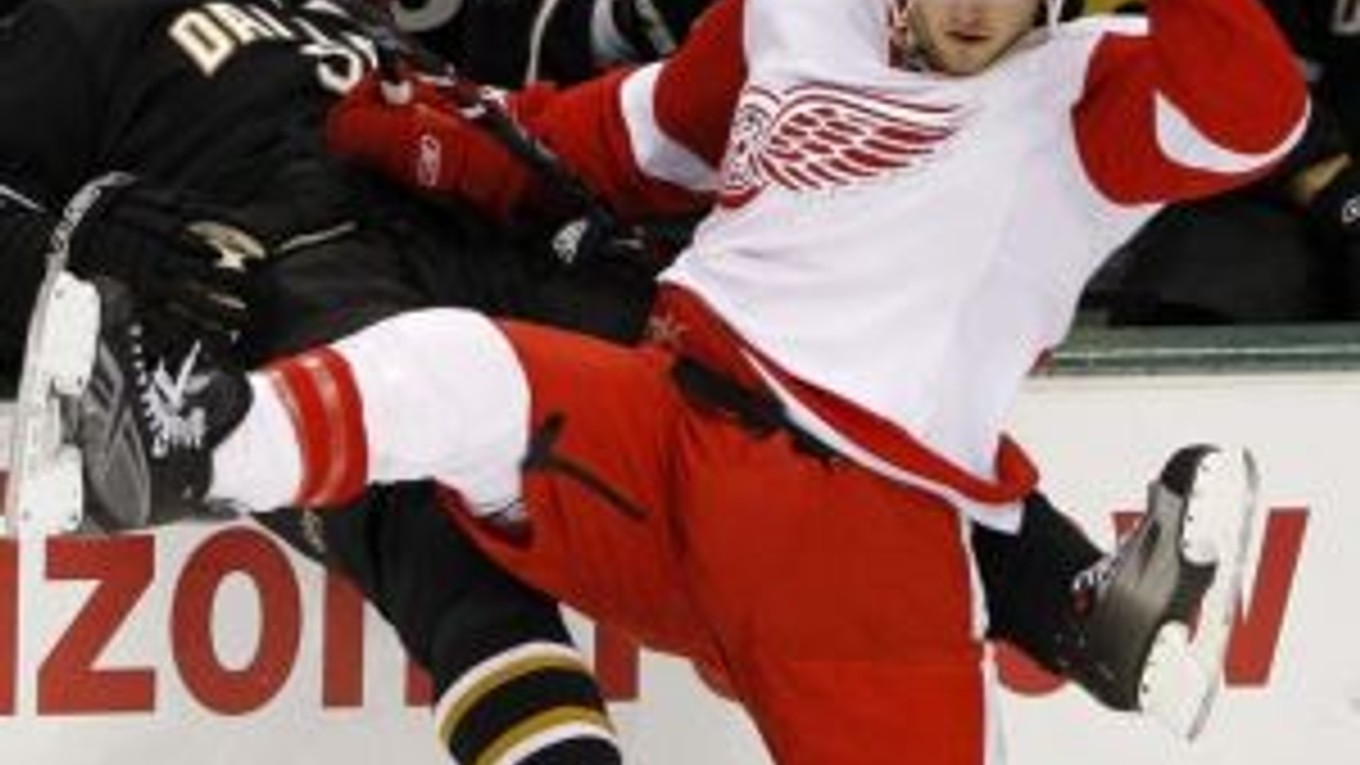 Detroit nestačil vo 4. zápase finálovej série Západnej konferencie na Dallas.