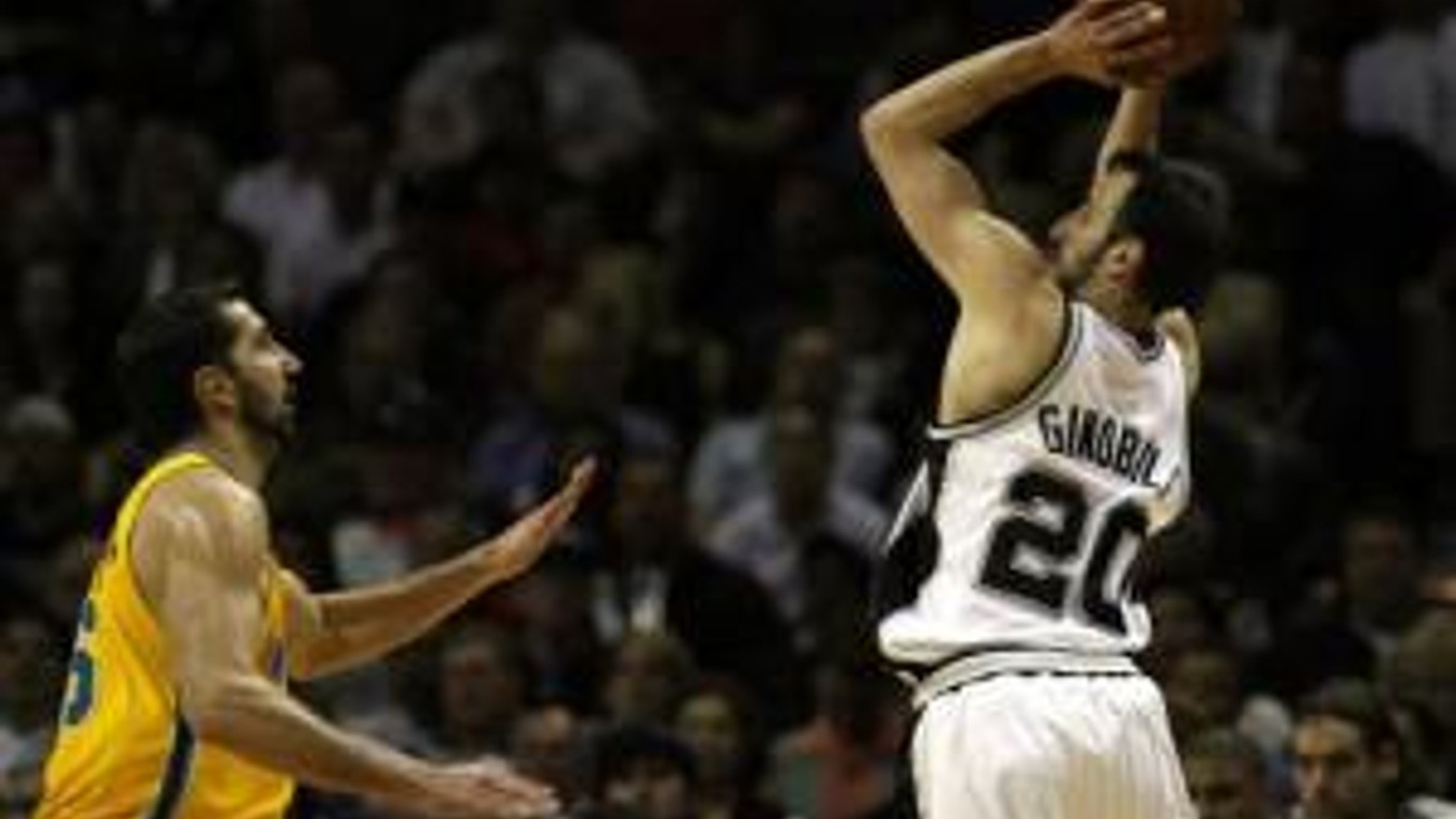 Hlavným strojcom víťazstva San Antonia bol Argentínčan Manu Ginobili.
