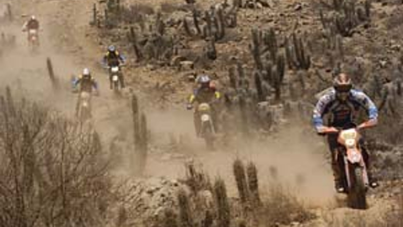 Člen Slovakia Teamu Jaroslav Katriňák (vpravo) na trati Šesť­dňo­vej v Čile.