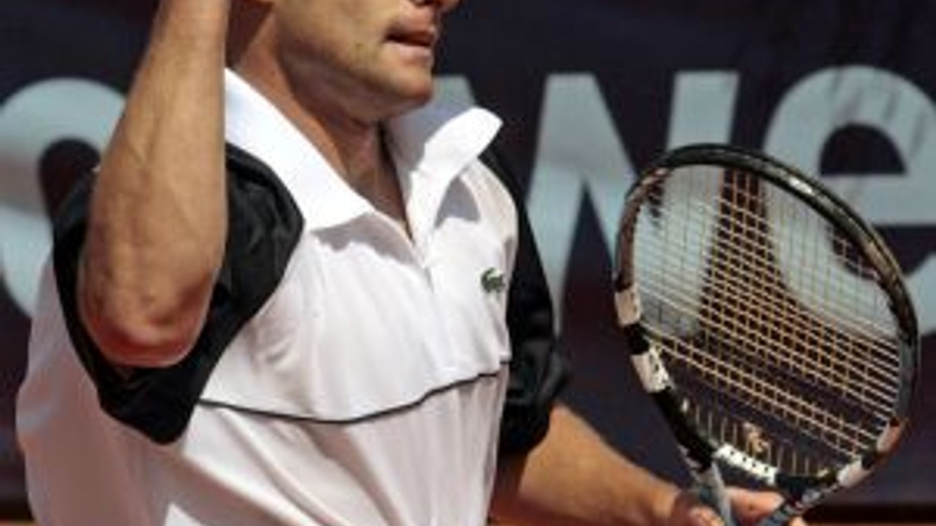 Andy Roddick sa pokúsi pomôcť svojej krajine k zisku prestížneho Davisovho pohára.