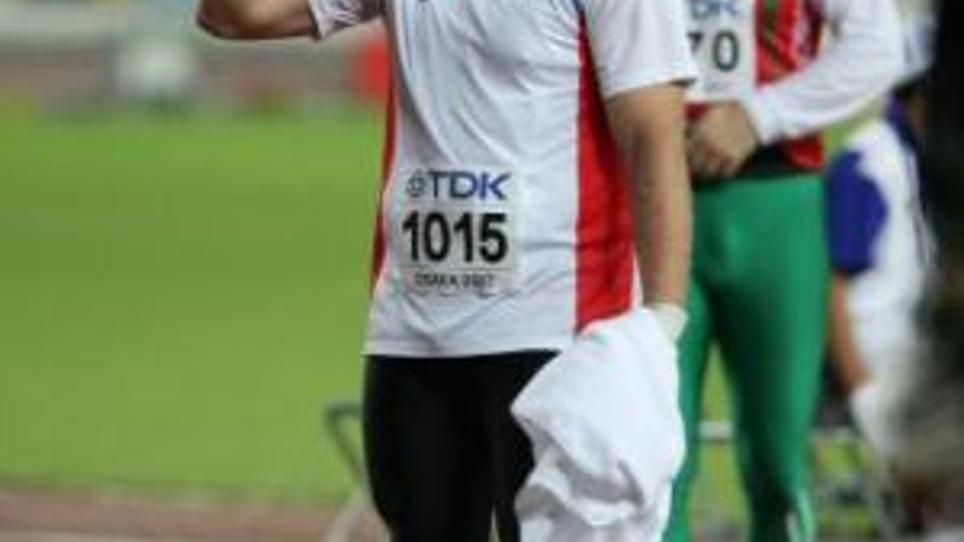 Slovenský reprezentant v hode kladivom Libor Charfreitag po svojom životnom úspechu, zisku bronzovej medaily na MS v atletike v Osake.