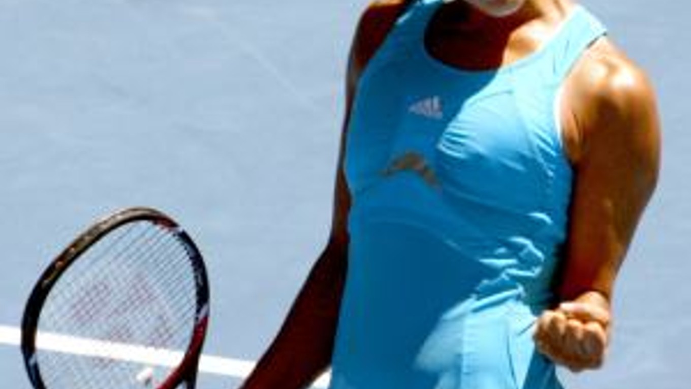 Podľa stávkových kancelárií je jasnou favoritkou semifinále Hantuchová - Ivanovičová srbská tenistka.