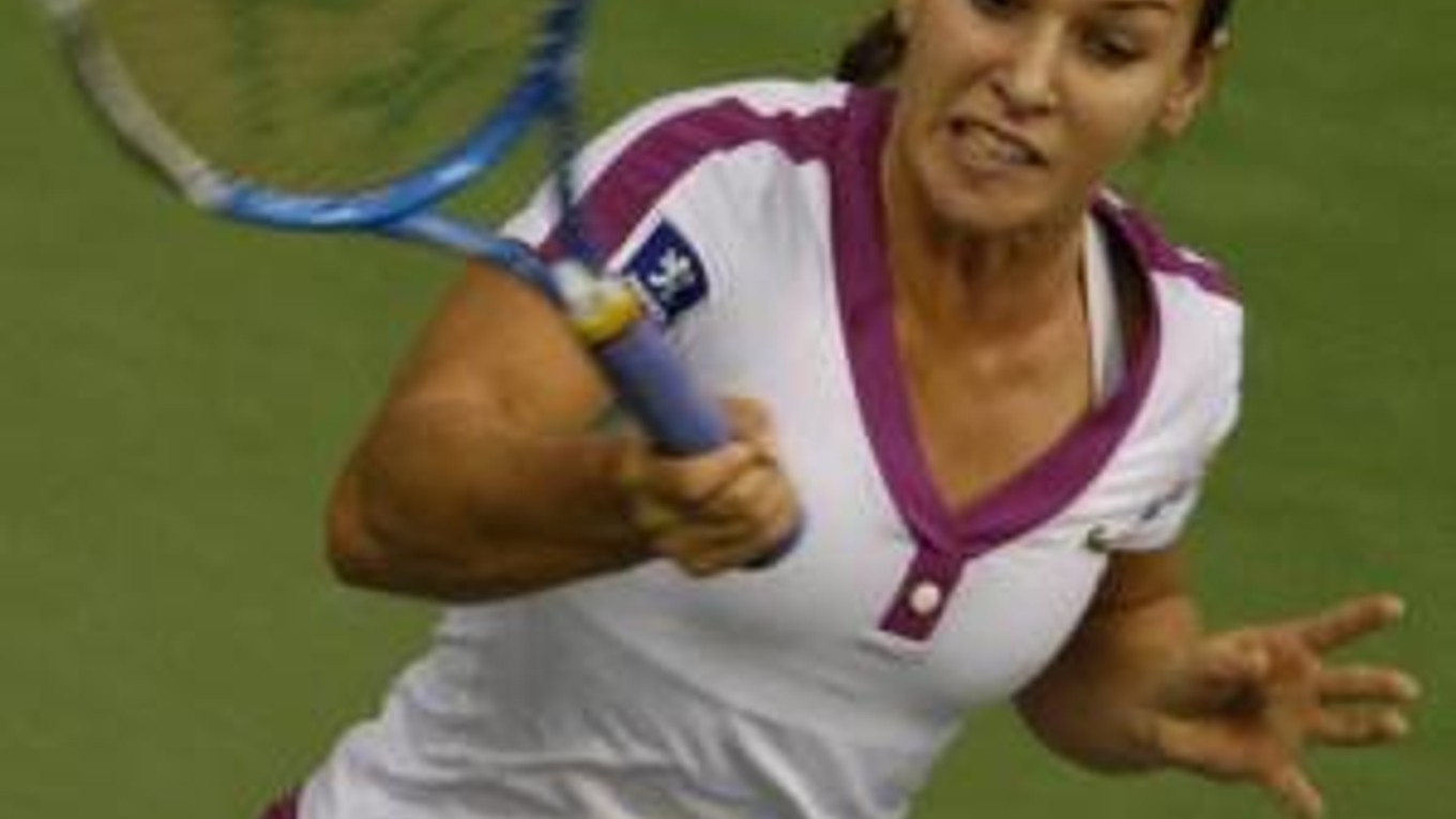 Dominika Cibulková počas zápasu s Petrou Cetkovskou.