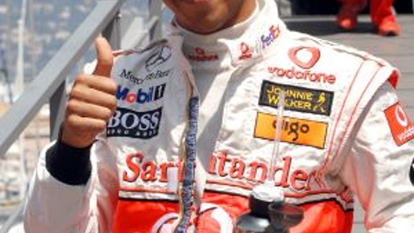 Lewis Hamilton z tímu McLaren-Mercedes sa nechce stať majstrom sveta formuly 1 za zeleným stolom.