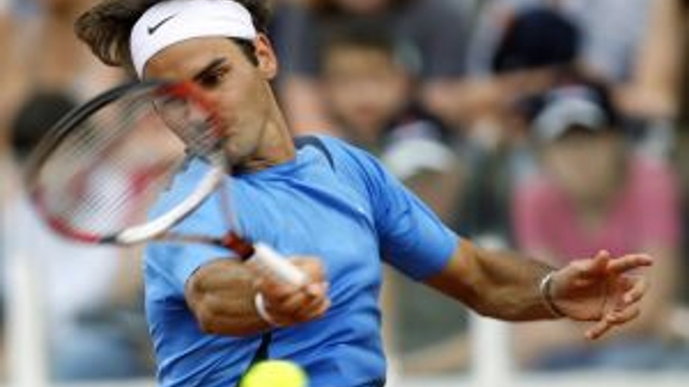 Roger Federer vládne svetovému tenisu.