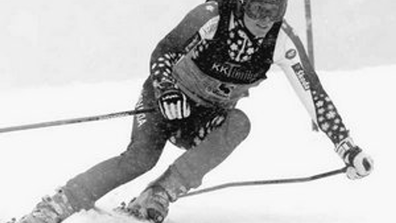 Veronika Zuzulová medzi slalomárskymi bránkami na ceste za šiestym titulom majsterky Slovenska, ale iba prvým v obrovskom slalome.