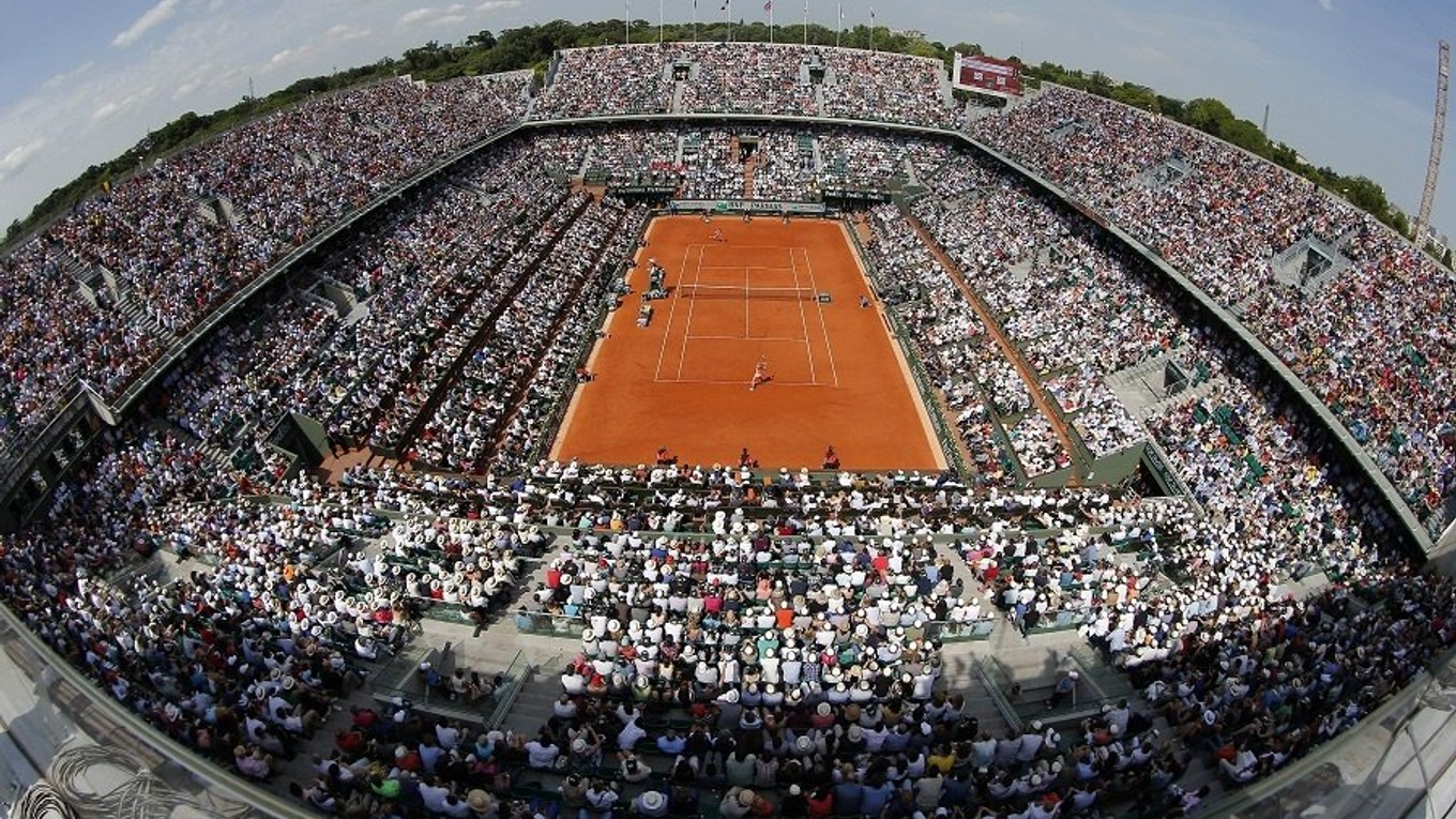 Kurt Philippa Chatriera počas finálového zápasu ženskej dvojhry Roland Garros.