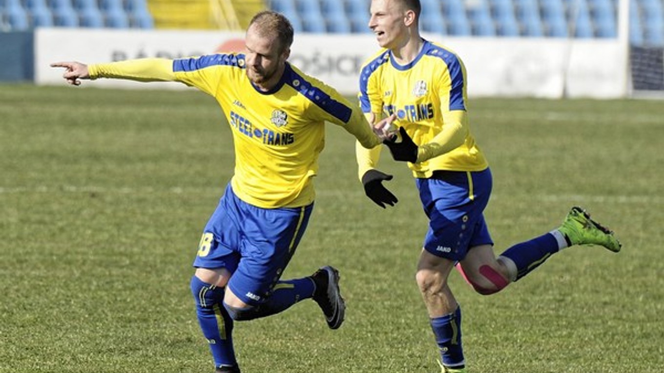 Hráči VSS Košice Lukáš Janič (vľavo) a Boris Gáll.