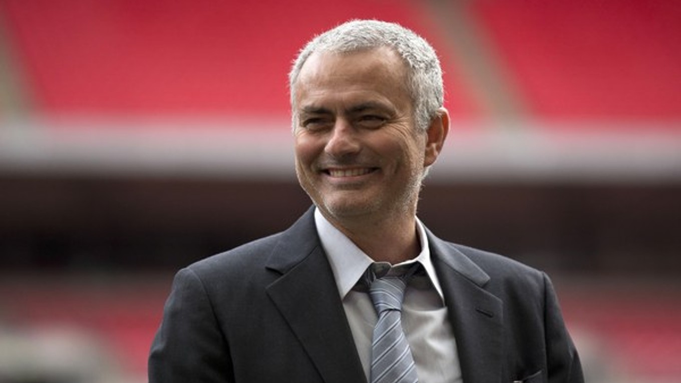 Jose Mourinho je po svojom konci v Chelsea bez práce.