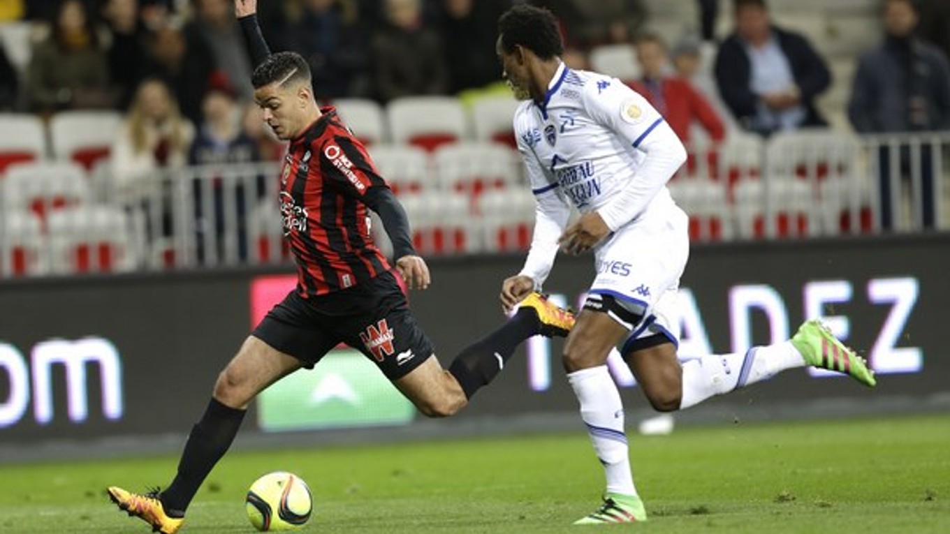 Ben Arfa vyniká vynikajúcimi driblérskymi schopnosťami.