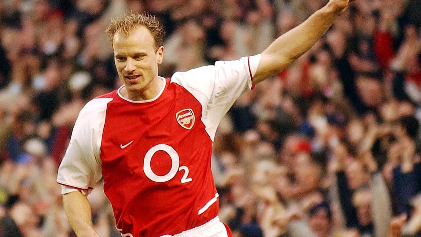 Bergkamp bol ofenzívnou hviezdou Arsenalu, spolu s Thierrym Henrym. 