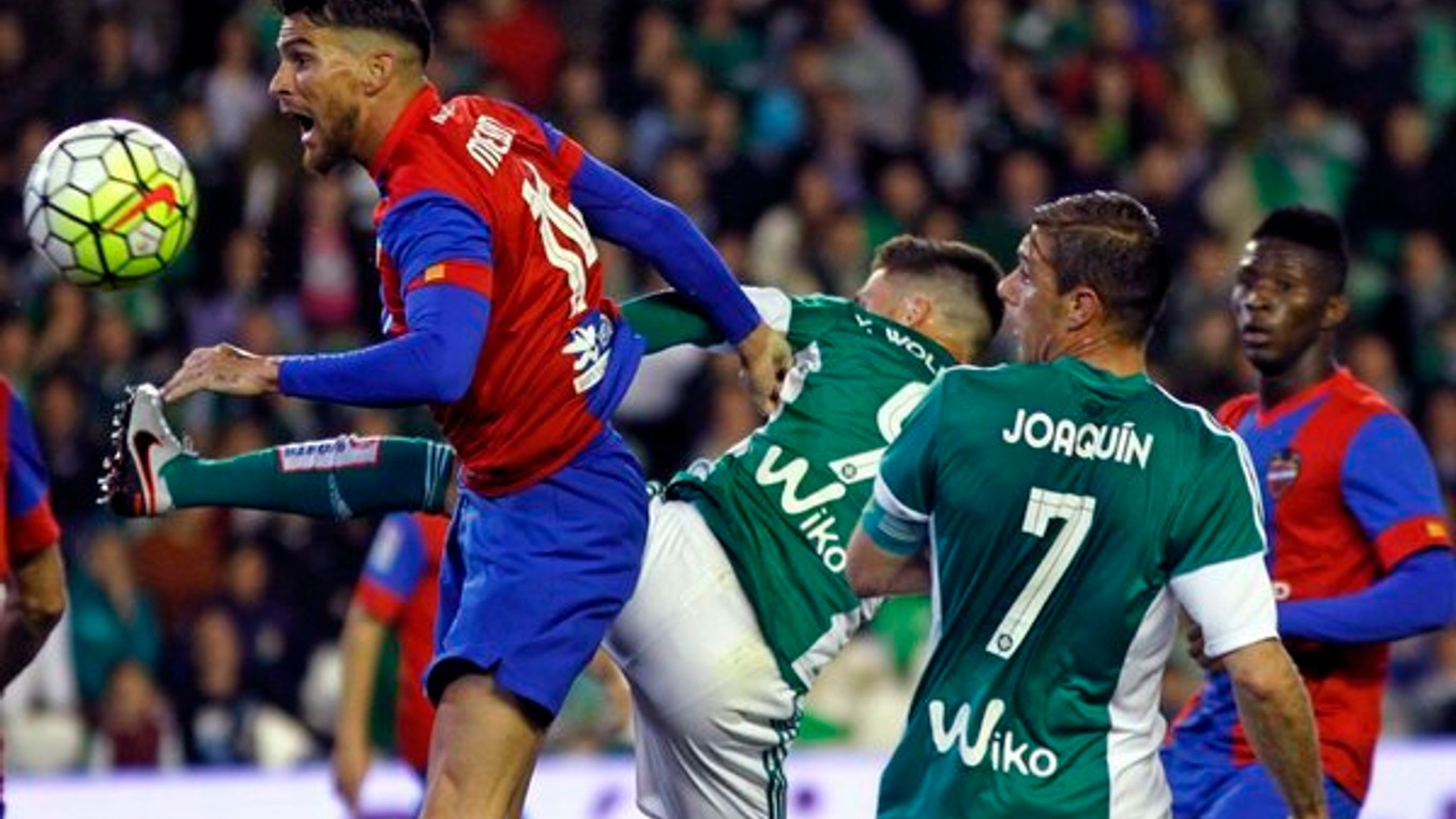 Levante porazilo Espanyol a naďalej bojuje o záchranu.