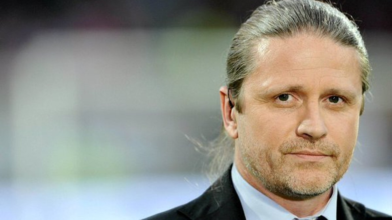 Emmanuel Petit.