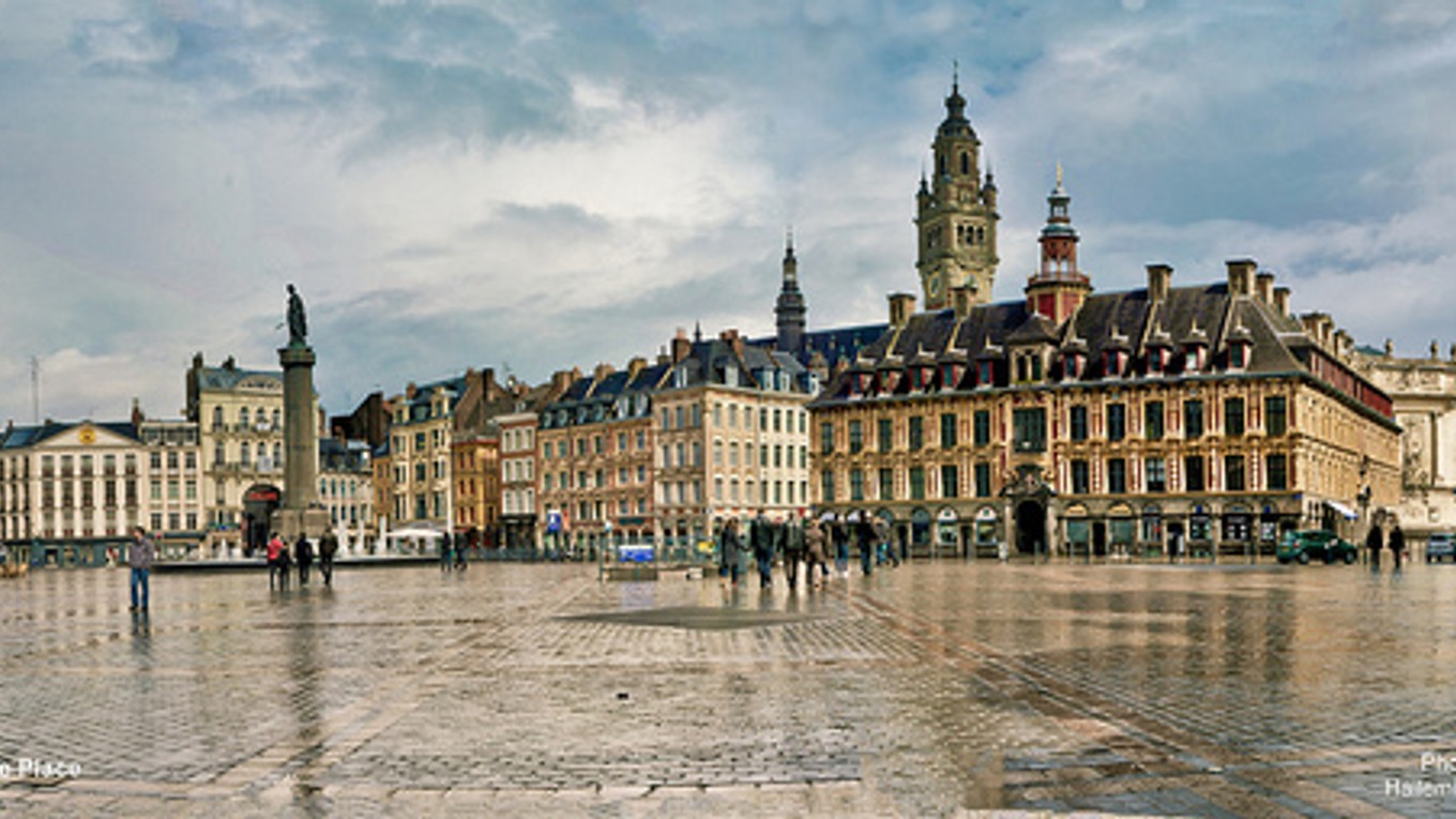 Historické Veľké námestie v Lille.