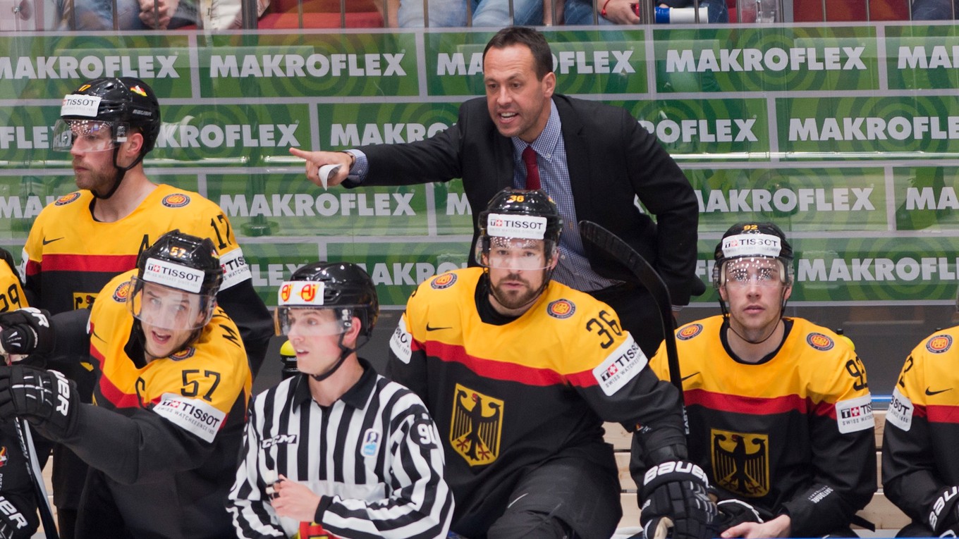 Nemecko na turnaji vedie bývalý hráč NHL Marco Sturm.
