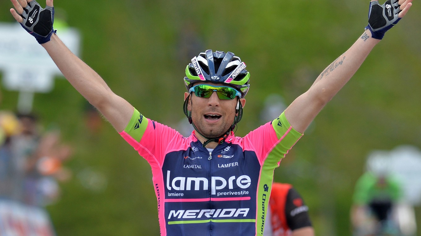Diego Ulissi sa teší z výhry vo 4. etape Giro d´Italia. 