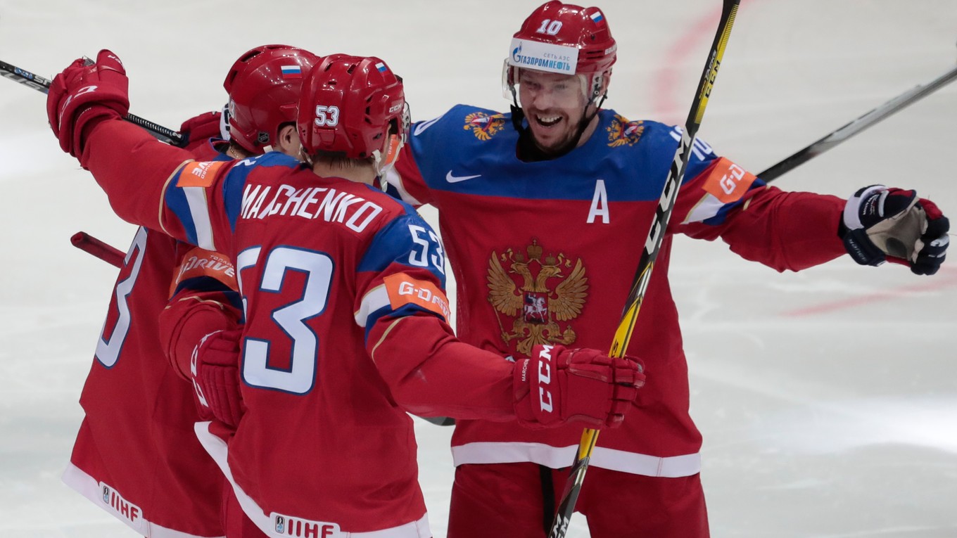 Podarí sa hokejistom Ruska získať na domácom šampionáte zlaté medaily?
